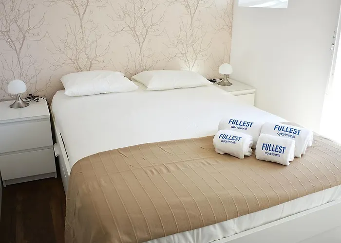 Apartament Fullest *